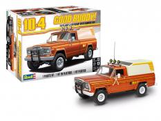 1979 Jeep J-10 Pickup w/ Camper Top 1:24 Model Kit