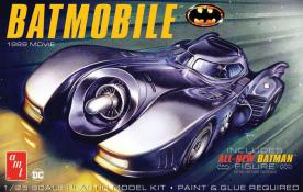 1989 Batmobile w/ seated Figure 1:25 Model Kit