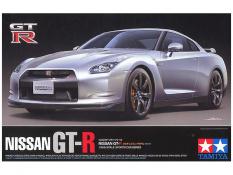 Nissan GT-R 1:24 Model Kit