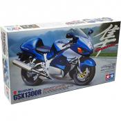 Suzuki GSX1300R Hayabusa 1:12 Model Kit